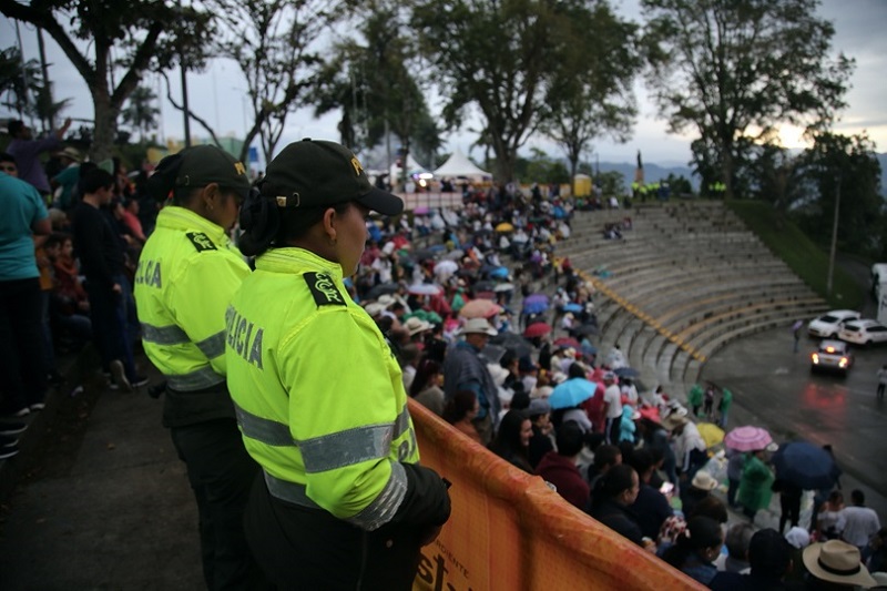 Recuerde tener a mano los números de emergencia y respete las indicaciones de la autoridad.