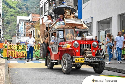 Las fiestas tradicionales se celebran cada año en octubre. Sin embargo, en esta ocasión las pospusieron para la primera semana de noviembre porque coincidían con las elecciones.