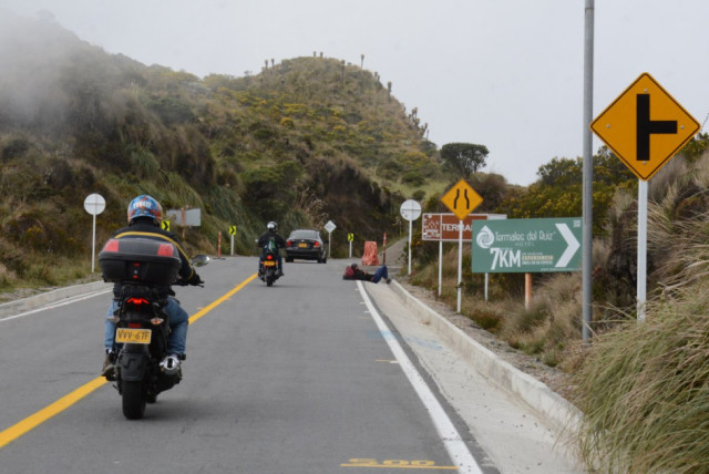 Vía Manizales-Murillo, a 7 kilómetros de Termales del Ruiz.