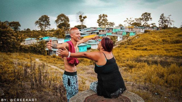 &quot;Te acostaste con hambre por mí. Te trasnochaste por mí. Te humillaron por mí. Ahora déjamelo todo a mí&quot;, fue la descripción con la que La Liendra acompañó las fotos del momento en el que le compró una vivienda a su madre.