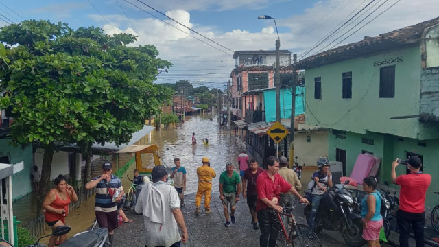 Adiós a las inundaciones: Familias en Risaralda reciben viviendas seguras