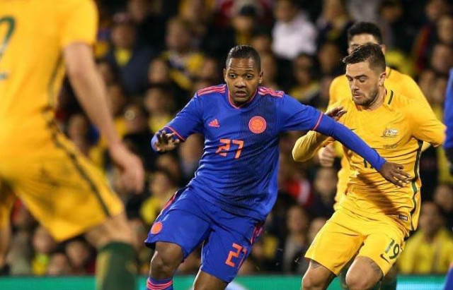 En la selección Colombia, José Izquierdo debutó en el 2017. Jugó seis partidos y anotó un gol.