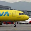Avión de Viva Air en aeropuerto