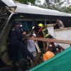 El bus de Los Inquietos del Vallenato chocó contra un árbol en Antioquia.