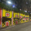 Así quedó parte del mural de 'Las cuchas tienen razón' en Manizales luego de que un concejal de Medellín intentara taparlo. 