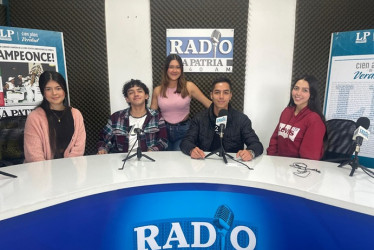 Zamara Dussan, Miguel Ángel López, Laura Cardona, Pablo Tabares y Sara Duque.