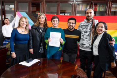 Radican nuevo proyecto para prohibir terapias de conversión gay