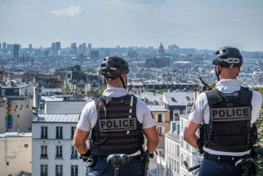 La víctima murió degollada en un parque de París, capital de Francia.