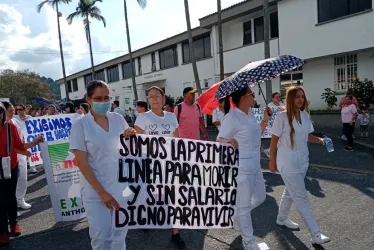 El personal del Hospital San Marcos, de Chinchiná, espera que le paguen noviembre y lo corrido de diciembre.