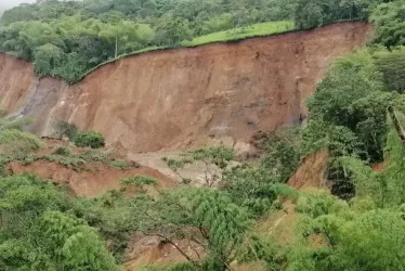 Derrumbe afecta a cerca de 150 familias en Rosas (Cauca) 