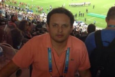 Róbinson Echeverry, director del programa Las Voces del Fútbol de RCN Manizales.