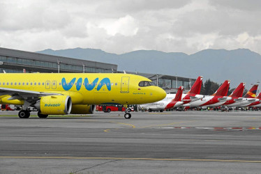 Foto | EFE | LA PATRIA  Avianca podrá operar Viva Air tras aval de la Aerocivil.