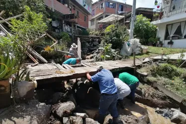 La quebrada que se desbordó ayer en Gallinazo (Villamaría). 