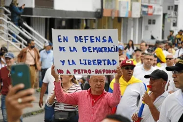 Oposición saldrá a manifestarse contra las reformas y escándalos del Gobierno Petro