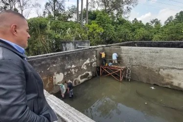 Son dos los tanques de agua que favorecerán a los neiranos, según el alcalde, Luis Gonzaga Correa.