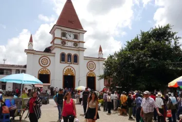 Villamaría comienza su edición 35 de la Feria Nacional de la Horticultura. 