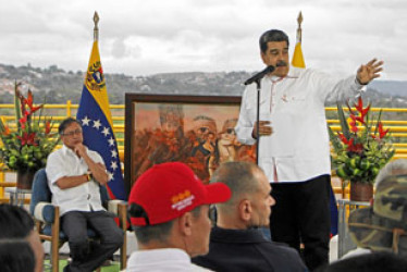 Foto | EFE | LA PATRIA  La afinidad ideológica entre Gustavo Petro y Nicolás Maduro agilizó la recomposición de las relaciones diplomáticas.