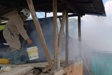 En esta vivienda de zona rural de Pácora se presentó el incendio.