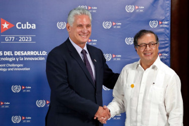 El presidente de Cuba, Miguel Diaz-Canel, recibió a su homólogo de Colombia, Gustavo Petro, en el Palacio de Convenciones de La Habana (Cuba).