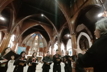 Schola Cantorum de la Universidad del Atlántico de Barranquilla en la presentación de ayer en la Basílica Menor de la Inmaculada Concepción. 