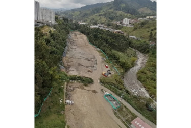 El cadáver lo hallaron a orillas del río Chinchiná, entre la Terminal de Transportes de Manizales y Villamaría.