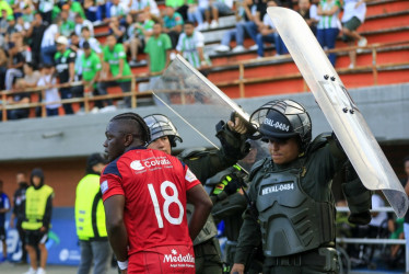 Dos partidos terminaron mal en la penúltima jornada de las semifinales de la Liga BetPlay: Cali - Junior y Nacional - Medellín.