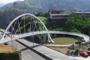 Ciclista falleció en accidente en San Peregrino, vía Manizales-La Manuela