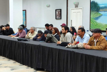 Delegación del Ejército de Liberación Nacional en la mesa de negociación del Eln.