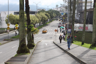 Las avenidas Santander, 12 de Octubre, Paralela y Alberto Mendoza están incluidas en el plan de recuperación vial que desarrolla la Alcaldía. Conozca las zonas en reparación.