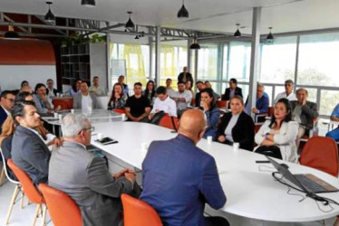 Cerca de 50 empresarios y académicos caldenses se reunieron el martes con el embajador de República Dominicana, Félix Aracena Vargas