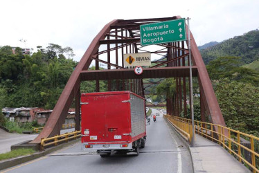 -P1 Foto | Luis Trejos | LA PATRIA  El puente Pío XII genera preocupación entre conductores.