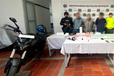 La Policía de Antioquia capturó a cuatro miembros de el Mesa en Sonsón, Antioquia.