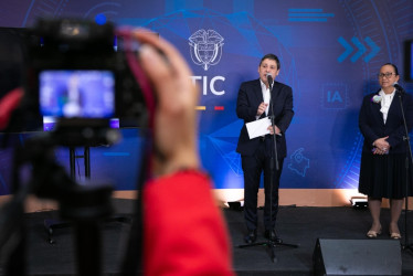 El Ministro TIC, Mauricio Lizcano, entrega más detalles de los encuentros nacional y regional de Inteligencia Artificial que se realizarán en el país esta semana.