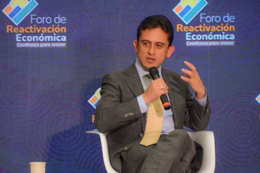 Luis Carlos Reyes, ministro de Comercio, Industria y Turismo, en Caldas.