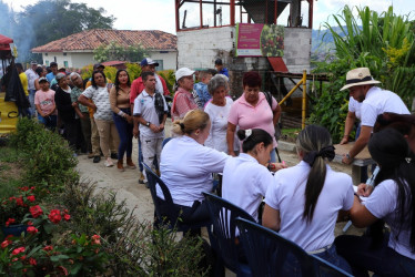 Inscripiciones para el Día del Campesino en vereda El Tigre Salamina