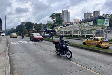 Avenida Kevin Ángel de Manizales, sector del centro comercial Mall Plaza. 