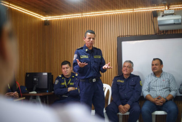 La Gobernación de Caldas se comprometió con inyectar recursos para mejorar el parque automotor y obtener más herramientas.