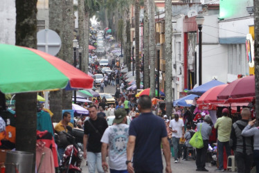 La carrera 23 de Manizales es unos de los principales focos de trabajo informal en la ciudad