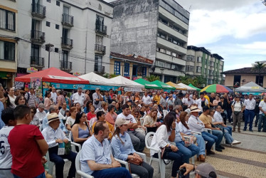 Chinchiná le cumplió este sábado al Primer Concurso Departamental de Cafés Tostados en las modalidades suaves-lavados y exóticos. Participaron caficultores de 25 municipios de Caldas.