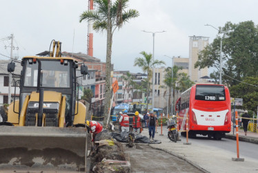 $2 mil 250 millones cuestan la mejora vial, la construcción de una ciclobanda exclusiva y la ampliación de calzadas en la avenida 12 de Octubre de Manizales.