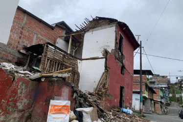 Foto | Cortesía | LA PATRIA  Esta es la casa que se encuentra en ruinas, según los residentes del sector.