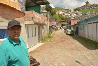 "Tengo una posesión de más de 30 años y por eso yo los podía comercializar. Lo hice con asesoría de un abogado. No niego que vendí los sublotes a quienes hoy habitan en este lugar, le dijo a este medio, en el 2020": Gustavo Martínez Arboleda.