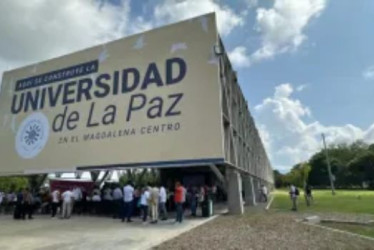 Con la construcción de 10 residencias universitarias y el edificio administrativo se mejorarán las condiciones de bienestar y estudio de 320 estudiantes de la Sede Magdalena Centro de la Universidad de Caldas, en Guarinocito, en el municipio de La Dorada.