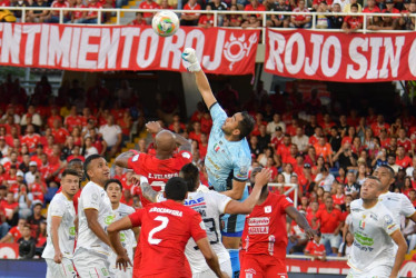 James Aguirre, arquero del Once Caldas, nuevamente fue la figura del partido.