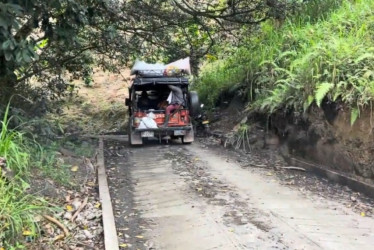 Con los 80 metros de placa huella se beneficiarán 80 familias de ambas veredas