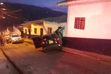 El accidente ocurrió sobre las 5 de la mañana en el barrio San Vicente de Anserma (Caldas).