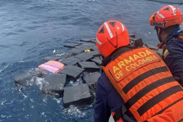 La incautación de cocaína se dio en aguas del océano Pacífico adyacentes al Valle del Cauca.