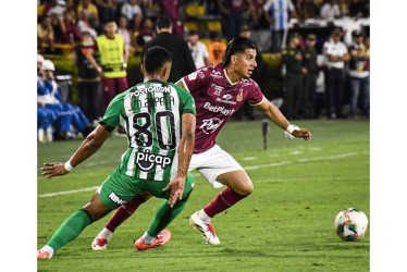 Dairon Asprilla abrió el marcador para Nacional, pero Gustavo Ramírez anotó para Tolima y empató el partido.