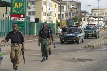 Las autoridades hacen inspección en la zona en la que ocurrió la tragedia en Nigeria 