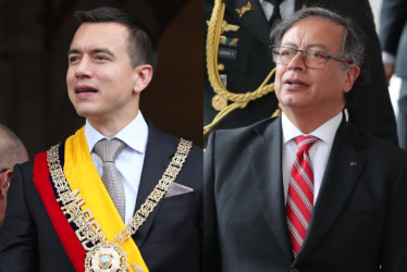 Daniel Noboa (izq.), presidente de Ecuador, y Gustavo Petro, mandatario de Colombia.